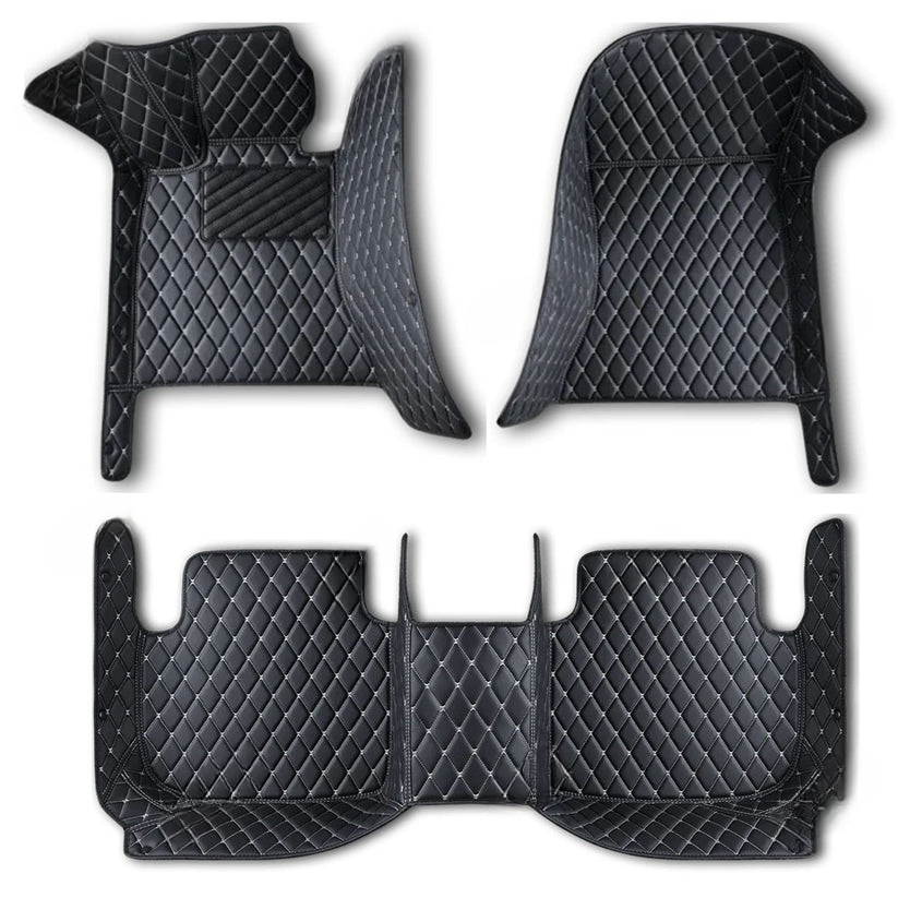 BLACK & WHITE DIAMOND PATTERN CAR MATS SET