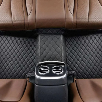 BLACK & BLACK DIAMOND PATTERN CAR MATS SET